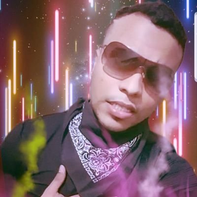 Musico/industria #LaGuarida (Productor Dj Chainy) RD- Venezuela 
-Compositor y Cantante Urbano
-Nuevo tema: Bellos Momentos Disponible en..