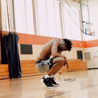 kbuckets11's profile picture. 🤚🏾