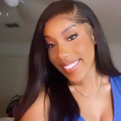 ohHeyImCindy's profile picture. Favored | Texas A&M Alumna | 🇭🇹