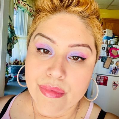 VaVaVieve13's profile picture. Nah