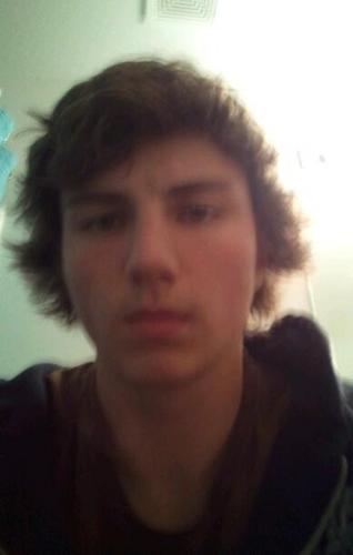 Hard_tobesoft's profile picture. Hello my name is Dan I like to swim.