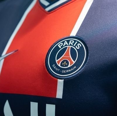 La famille est ma première raison de vivre, la deuxième c'est le #PSG. Fan des @yankees #squadup . De NBA et de NFL. Joueur de baseball