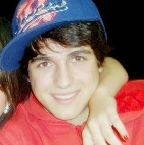 Adm @Uniaocollirios,@VipCollirios,@GoldenColirios..segue o @lucasfae02 esse nao ta entrando mais