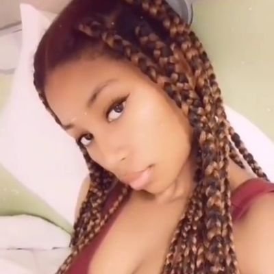 iamlipalesa's profile picture. 