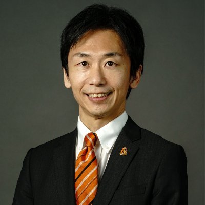 ヴィアティン三重  代表取締役社長。2012年クラブ創業。総合型スポーツクラブ  Football , Volleyball , Basketball , Futsal , Beachsoccer , Handball , Track And Field , Cheer , Rhythmic Gymnastics