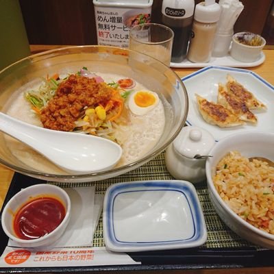 勝手にリンガーハットの広報活動やっております！
皆にリンガーの美味さが伝わればいいなぁ🥟🥢