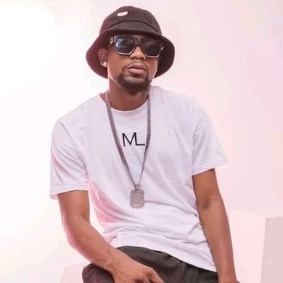 African HipHop Artist☆ C.E.O @Mashlasy Clothing I.G @mrgoodthang
