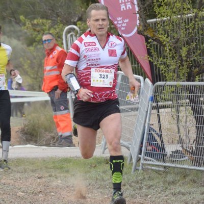 Former longdistance runner( 5000m 13.59,25 10000m 29.27,6 maraton 2.20.40).EM Helsinki94,MM1/2Maraton Belfort95,MMCC Capetown96.Nowdays coaching for orienteer