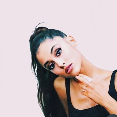 obsessed with pop cultureš“
fan account | not impersonating