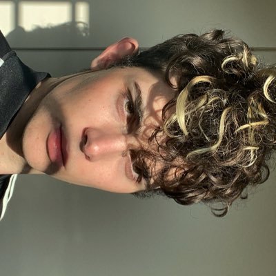 imashleyema's profile picture. free like doves in the wind @sza