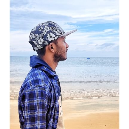 Sathappandharun's profile picture. Live the Life you Love
Love the Life you Live