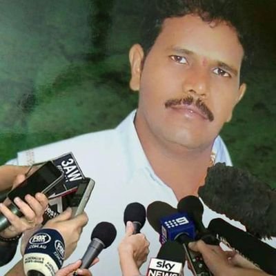 ✍️ಕವಿಗಳು ಲೇಖಕರು ಸಾಹಿತಿ.🌿🏠
ಕನ್ನಡದ ಕಟ್ಟಾಳು ಮತ್ತು ಬಸವಣ್ಣನ ಅನುಯಾಯಿ ಜಾತಿ ಮತ ಪಂಥಗಳನ್ನು ಬದಿಗಿಟ್ಟು ಸಮಾನತೆಗಾಗಿ ಹೋರಾಟ ಮತ್ತು ಕಾರ್ಮಿಕ ಕಲ್ಯಾಣಕ್ಕೆ ಬದ್ದ,ಜೀವ ತೆಯಲು ಸಿದ್ದ.