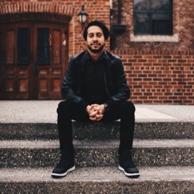 MateoAlzate's profile picture. its all color and shapes in here