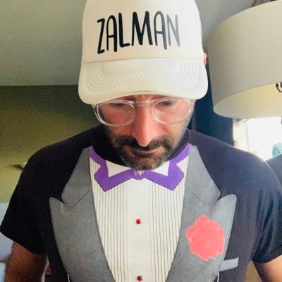 z_makher's profile picture. 