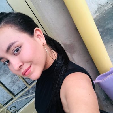 Alejand04869412's profile picture. 