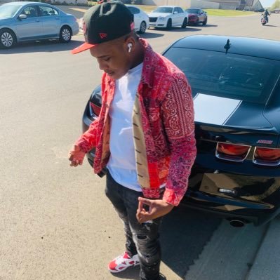 TMOEHood's profile picture. hOOdRicHrICHhOOD💰 TmoeFaShow👺Money💰Plugs🔌&Guns🔫