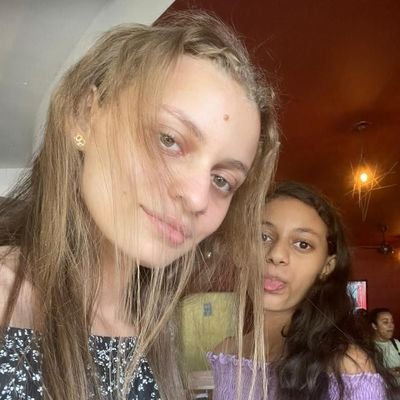 DanielaAcostaL9's profile picture. ❣️