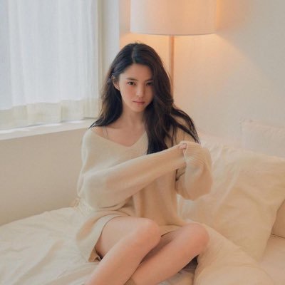 🧸 : ₍ Han so hee ₎ ── 𝗰𝗼𝗽𝘆!𝗰𝘂𝘁𝗲 𝗳𝗹𝘂𝗳𝗳𝘆 ᥴhᥱᥱks, 𝗴𝘂𝗺𝗺𝘆 sᥕᥱᥱt smιᥣᥱ for @lectnal & @jedcral ◞♡° 1994 . . ৲ ✰