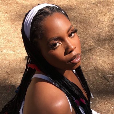 CIVIL ENGINEER | BEAUTY INFLUENCER | DIGITAL CONTENT CREATOR. 📩 LHIDHIASTANLEY@GMAIL.COM 📍NIGERIA 🇳🇬
