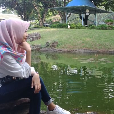 desiieee14's profile picture. 🌹 Shopee Haul
Link in my bio