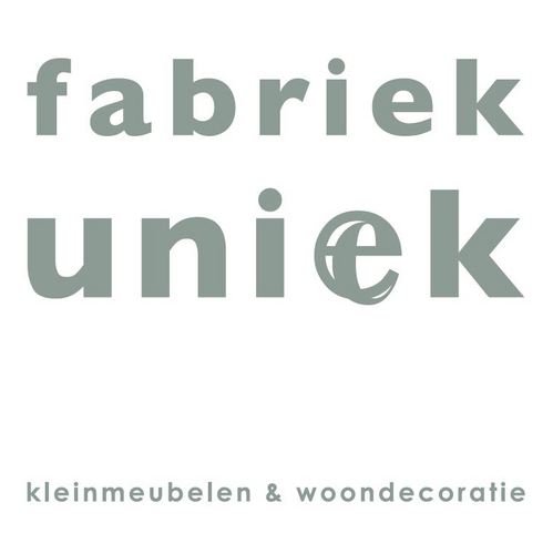 Wij maken waarde weer zichtbaar in mensen en materialen. Mensen met een afstand tot de arbeidsmarkt maken mooie dingen van afvalmaterialen.