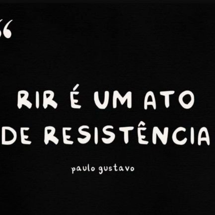 Serenidade
para aceitar o que não posso mudar,
Coragem para mudar o que for possível
e Sabedoria para saber discernir entre as duas.