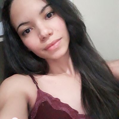 19y
aquariana ♒
Umbandista 
Filha da Oxum💛  🎭Universitária 🎓https://t.co/TH9L61cFsG
AQUI EU RECLAMO E FAÇO COMENTÁRIOS DE TUDO.