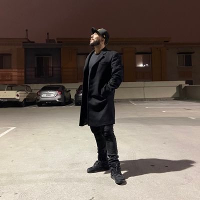 B A D L U C K E A Z Yさんのプロフィール画像
