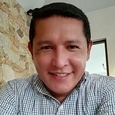 Me encanta la lectura, sobre todo de motivación, Liderazgo, autoayuda y
Redes de Mercadeo.