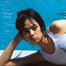 writewhitenote's profile picture. 