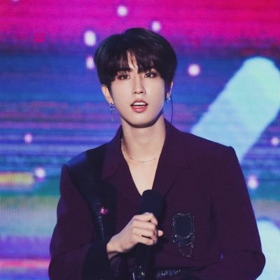 tellmewhatyou15's profile picture. 