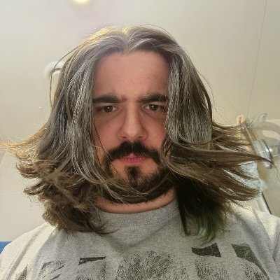 chrlwrd's profile picture. Your favourite computer guy