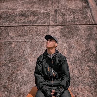 Fhaisal_zho's profile picture. be yourself 😊