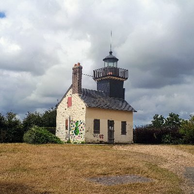 Aime le bon vin. Pour la défense de l agriculture.
Adhérant nouvelle énergie.