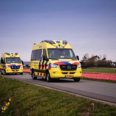 Wij zijn de aanbieder van ambulancezorg in de regio Hollands Midden. Ons motto: goede Ambulancezorg redt mensenlevens, daar spannen wij ons voor in!
