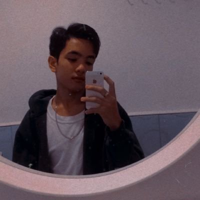 axlnshts's profile picture. Livin life