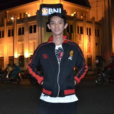 Saya hanya pengemar, pecinta, penghobby si ular besi