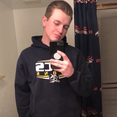 Streamer trying to make it, Streamer/Content Creator for @ImP_GG , @playVALORANT, EFT gamer, Duo: 👀, Big Simp