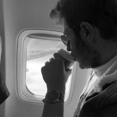 Alex90090126's profile picture. ‏لعلّ الله يُغير من #أجلك كُل شيء ليُرضِيك ويُرضِي قلبّك ♥️.