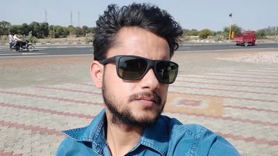 tweetgv7's profile picture. 