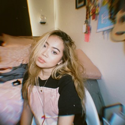 almond__j's profile picture. 