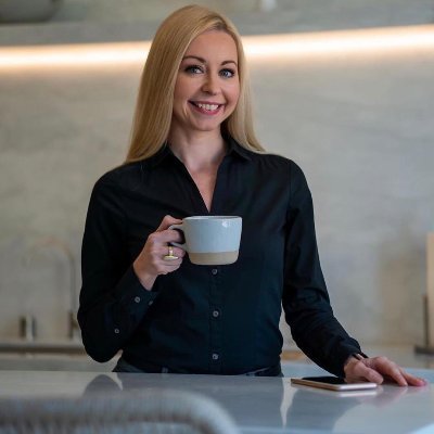 Helping the average person achieve the best in trading in the Binary Market 📉
A Portfolio Manager, FX Coach, Writer and Mother 👩👧👦