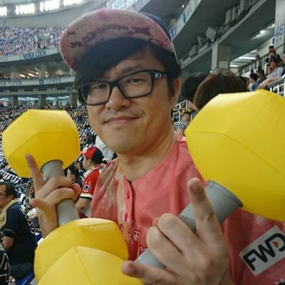 ピン芸人の櫻井俊之介です センスプロ所属 出演経歴：エンタの神様、ネタパレ 野球大好きオリックスファン プロレス、格闘技、キン肉マン、ジャッキーチェン、三国志、ゲーム大好き。Fortnite、スプラトゥーンやってます。野球モノマネ多数あり。アイドルライブのMCもよくしています。お仕事の依頼はDMでお願いします。