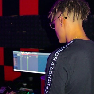 justmoneypapi's profile picture. 🇩🇴 https://t.co/9Zw60J0aER