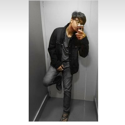 sauraxx's profile picture. 