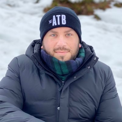 joelzietcer's profile picture. Comms | @WWE