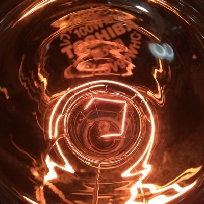 ohisamanome's profile picture. 理系で工作大好き。
低価格なオーディオで音楽鑑賞を楽しんでいます。
通勤はSUZUKI GSR250。

ハードオフ大好き。
白熱電球推しの照明好き。

副業で作家になれたらいいなぁと勉強中。
プログラマーとして働いています。
子供たちは大きくなった。

最近ちょっとAIイラストやってみた。