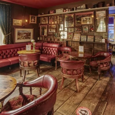 Elegant and Traditional with a Large Carpark, a HIDDEN GEM, Glorious Food, Wonderful Real Ales. Roaring Fires, or Beautiful Beer Garden ...what’s your flavour?