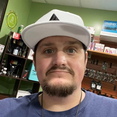 Just a happily married man with 4 kids, I love my kids and wife more than anything. 0xcDD96368becFbd9F036c0C6076fcc80dc925ee20 #ETH Wallet,Cashapp $holderdistro