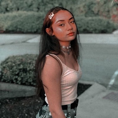 moonvibes16's profile picture. 🍃✌️